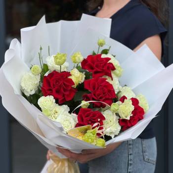 Bouquets with Eustoma - code:1051